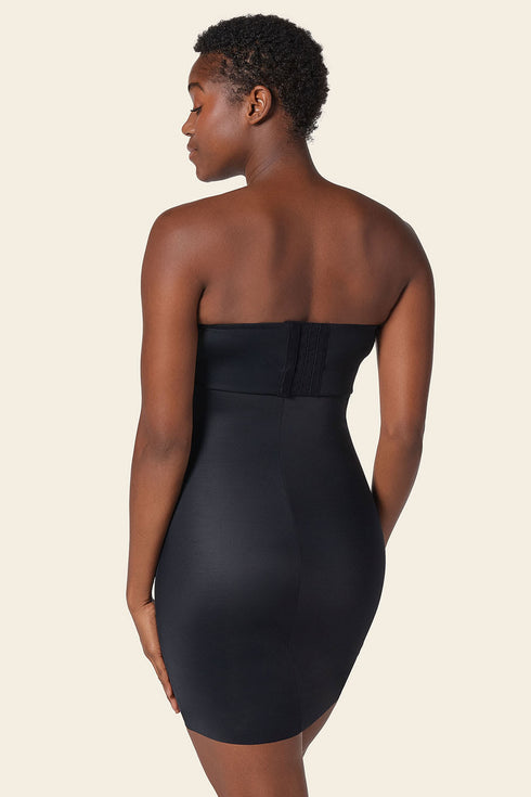 Leonisa Undetectable Sculpting Skort Slip