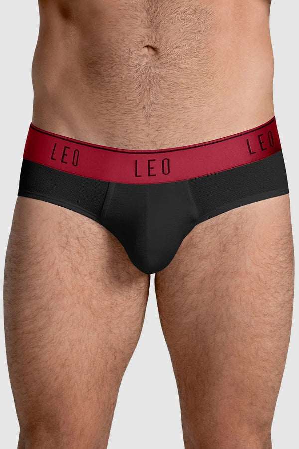 Leonisa Ultra-light Brief With Ergonomic Pouch