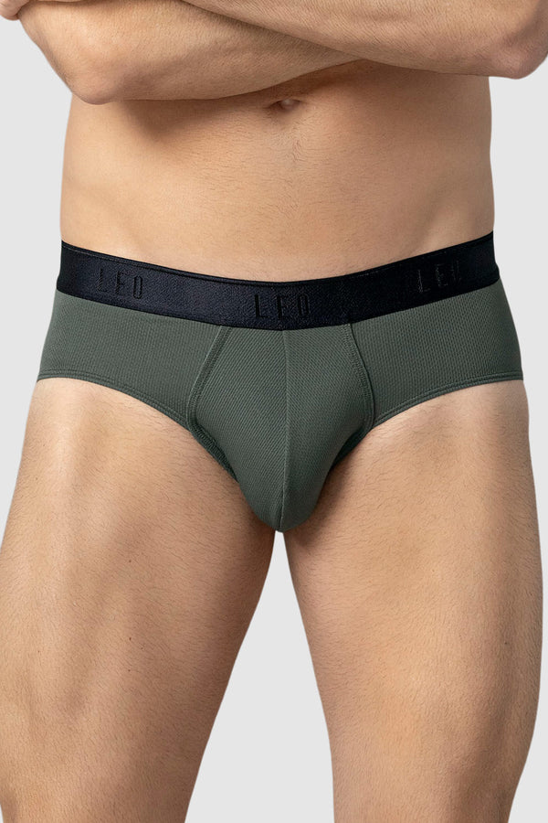 Leonisa Ultra-light Brief With Ergonomic Pouch