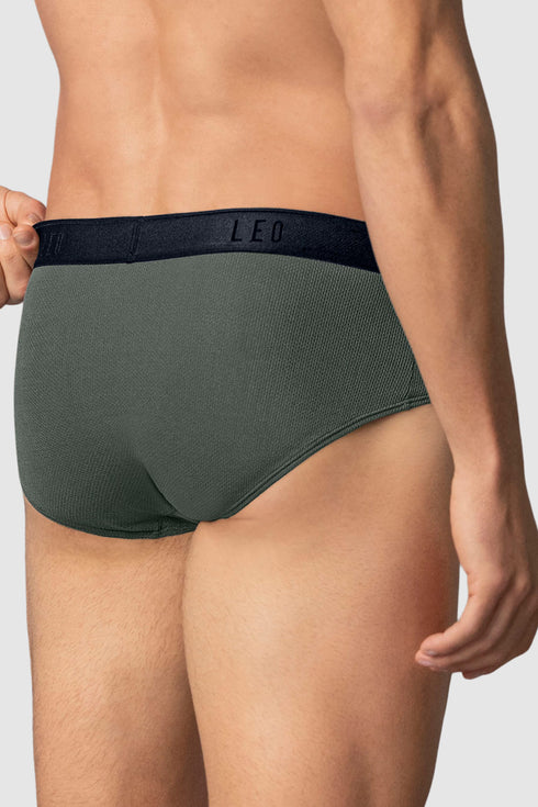 Leonisa Ultra-light Brief With Ergonomic Pouch