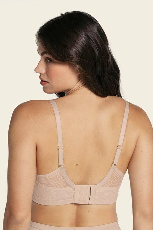 Leonisa Complete Coverage Smoothing Bra