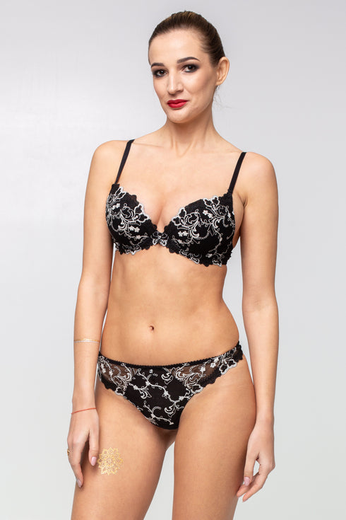 Lise Marie Michelle Thong