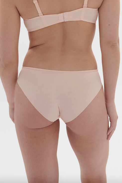 Simone Perele 15C Saga Brief