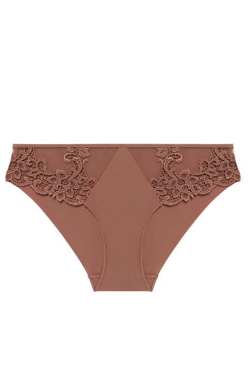 Simone Perele 15C Saga Brief