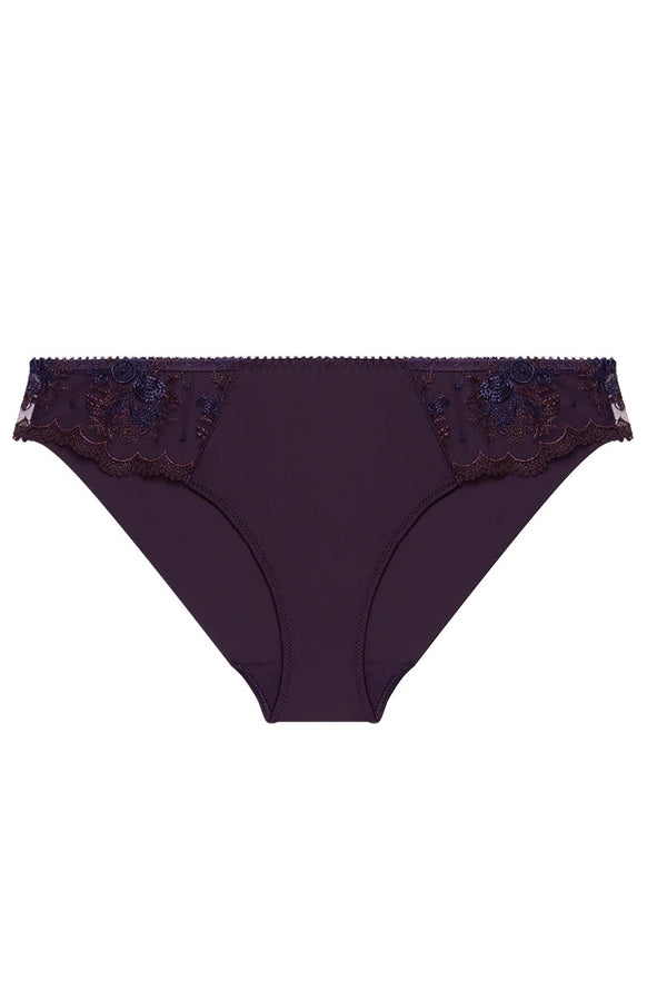 Simone Perele 1E2 Intrigue Brief