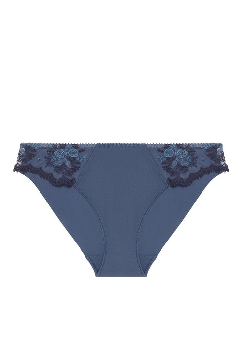 Simone Perele 1E2 Intrigue Brief