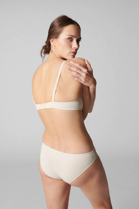 Simone Perele 15C Saga Brief