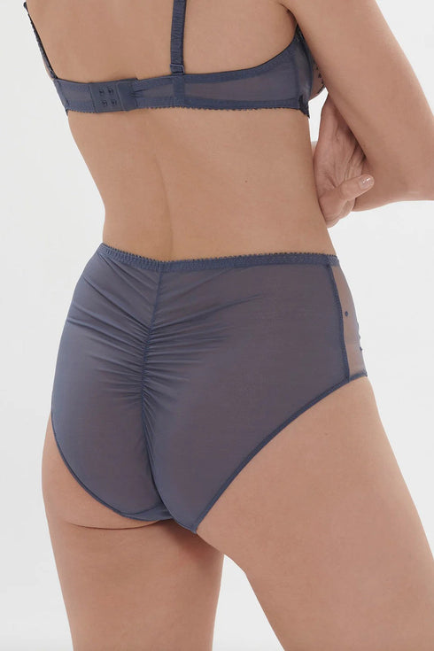 Simone Perele 1E2 Intrigue Deep Brief