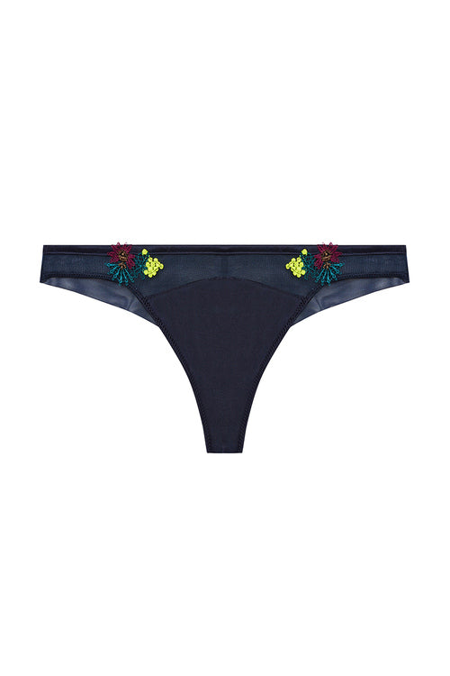 Simone Perele 1A6 Elsa Tanga