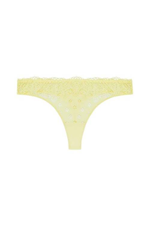 Simone Perele 1B4 Aimee Thong