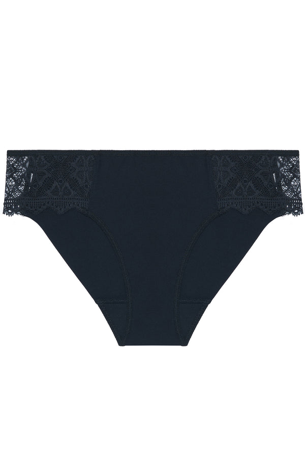 Simone Perele 1C1 Escale Brief