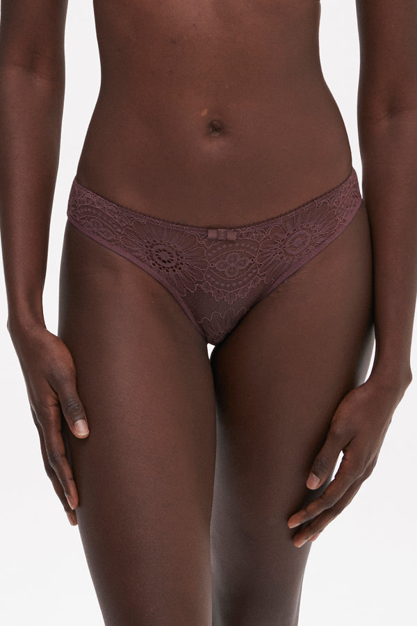 Simone Perele 1C3 Embleme Brief