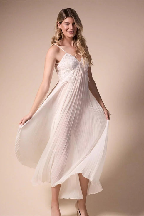 Rya Delight Gown
