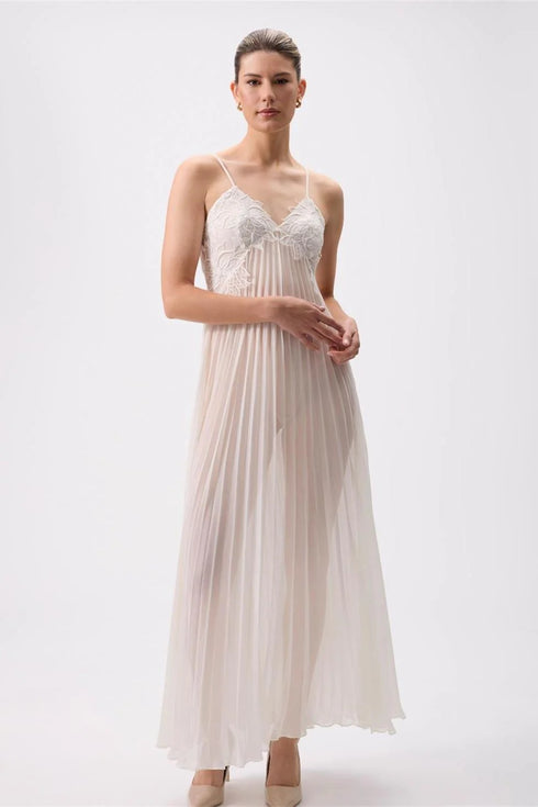 Rya Delight Gown
