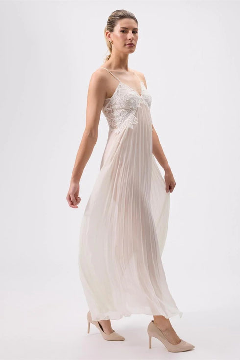 Rya Delight Gown