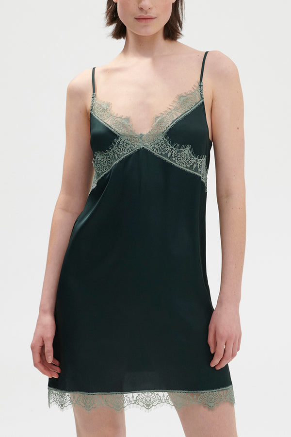 Simone Perele 23H Satin Secrets Nightdress