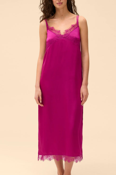Simone Perele 23H Satin Secrets Nightdress