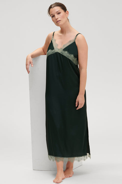 Simone Perele 23H Satin Secrets Nightdress