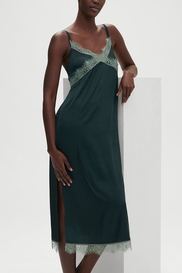 Simone Perele 23H Satin Secrets Nightdress