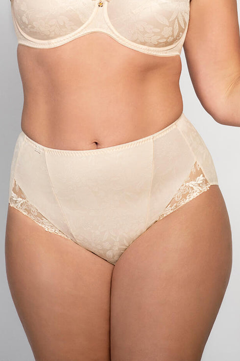Ulla Jasmin High Brief