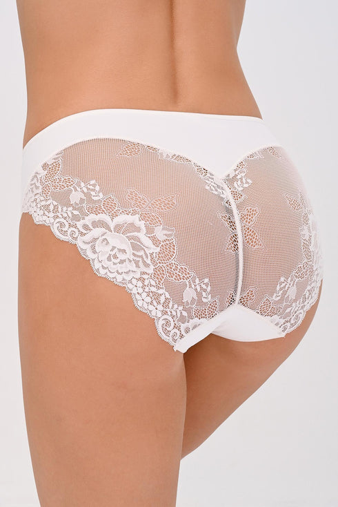 Janira Greta Brislip