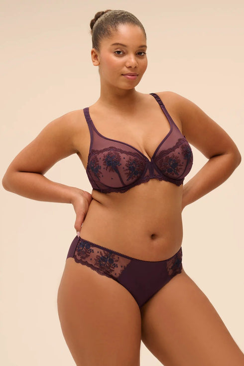 Simone Perele 1E2 Intrigue Brief