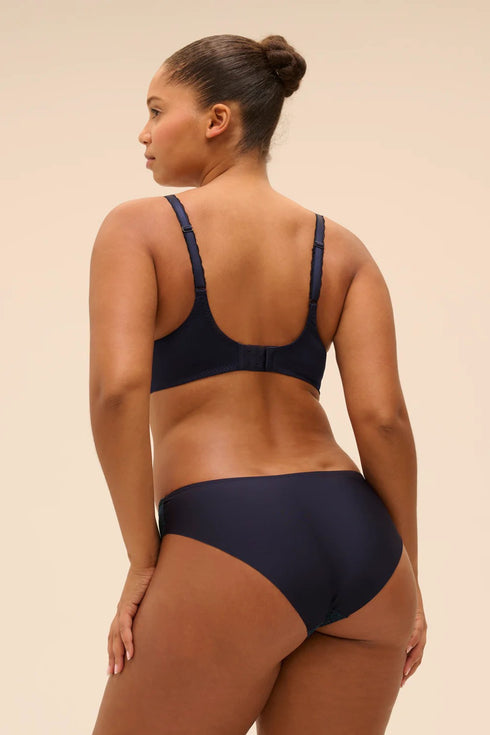 Simone Perele 1G1 Poème Brief