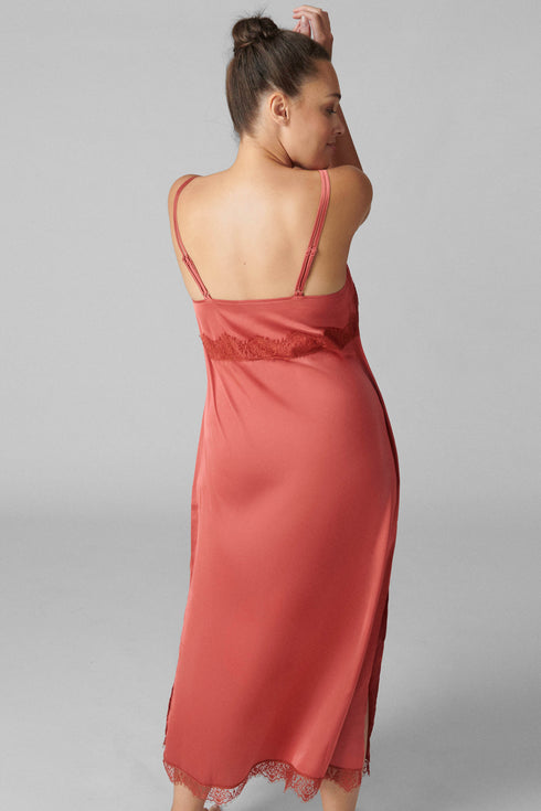 Simone Perele 23H Satin Secrets Nightdress