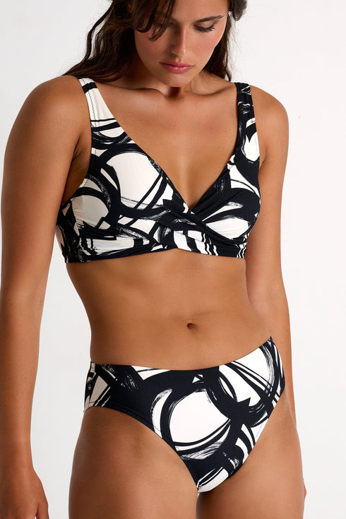 Classic Mid-Rise Bikini Bottom 04 / 952 Luna