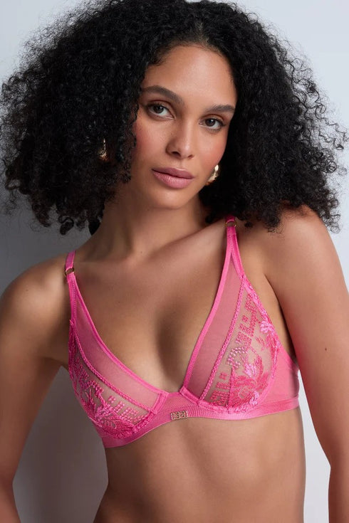 Aubade Rules Of Attraction Triangle