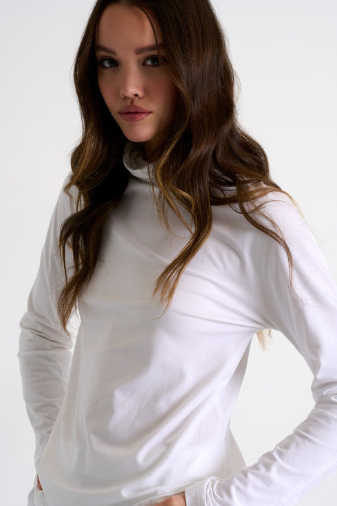 Shan Victoria Classic Turtleneck Top