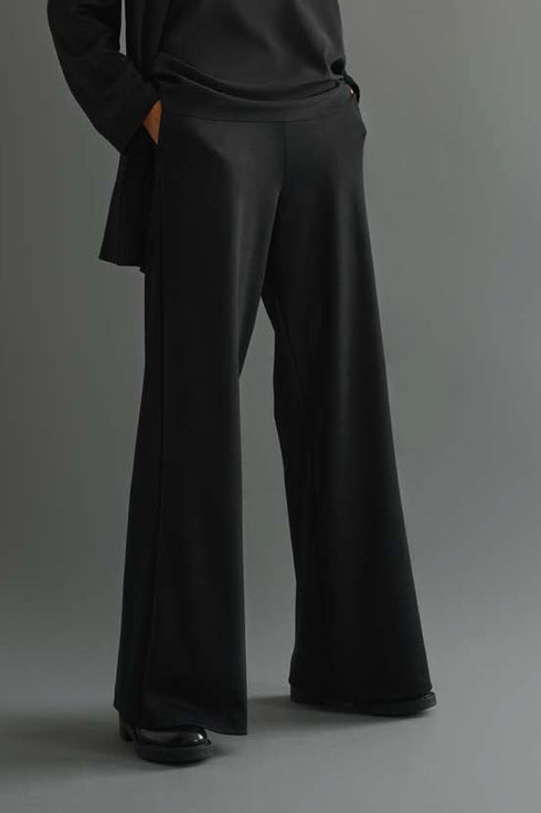 Shan Éléonore Extra-wide pant