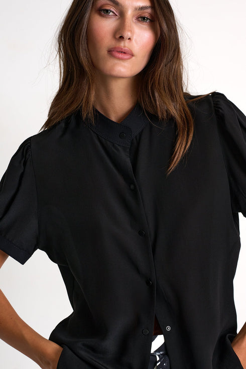 Short-Sleeved Lycra Blouse - 52530-82-800 02 / 800 Black / 75% POLYAMIDE, 25% ELASTANE