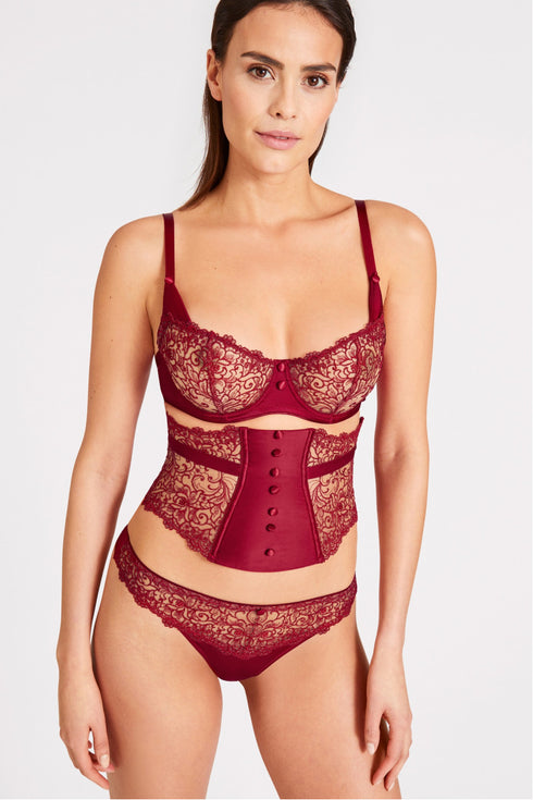 Aubade Miss Karl Tanga