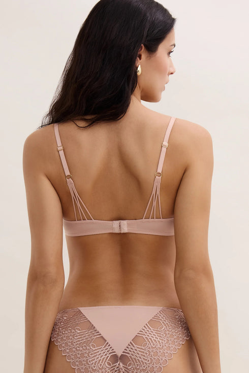 Aubade Eloge Du Desir Italian brief