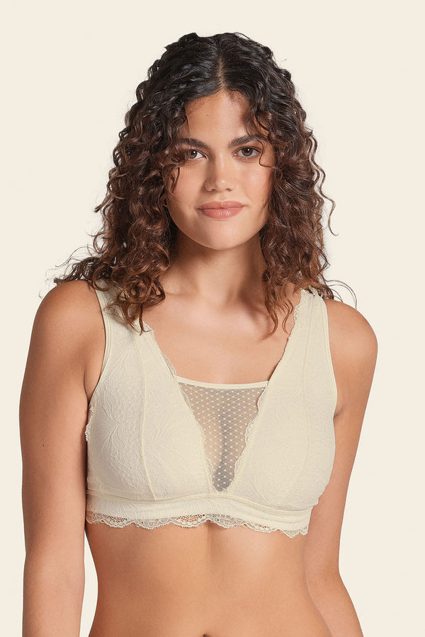 Leonisa Multiwear Lace Pocketed Bralette
