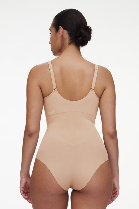 Chantelle Smooth Comfort Sculpting Body