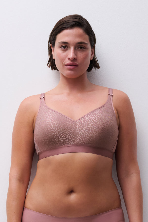 Chantelle C Magnifique Seamless Full Support Wireless Bra