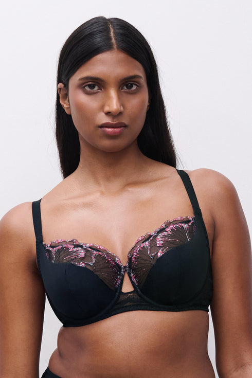 Chantelle Lily Covering Underwired Bra