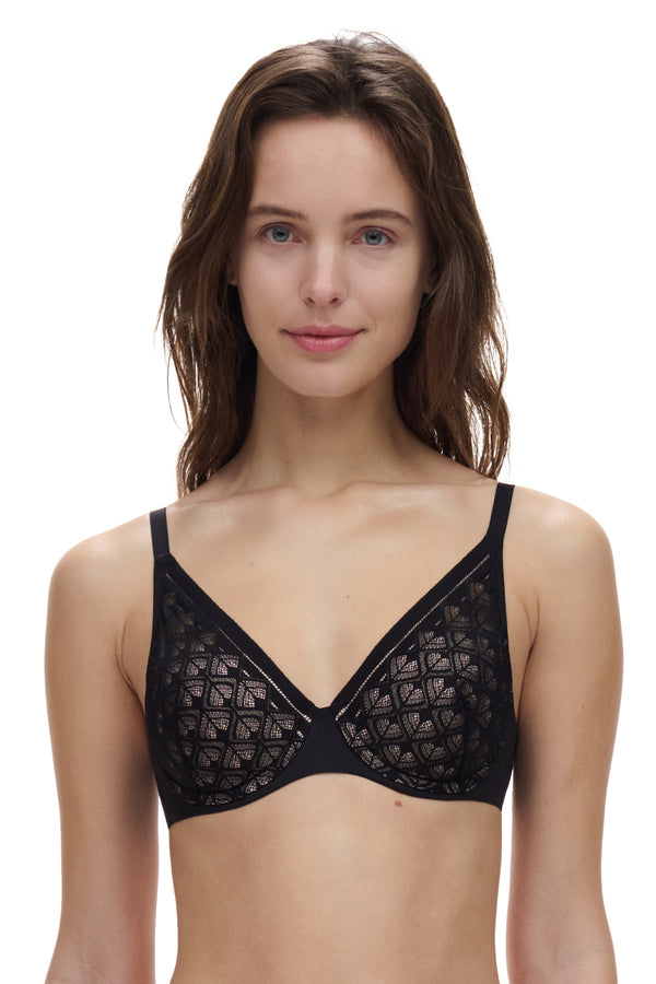 Chantelle Ace Covering Memory Bra
