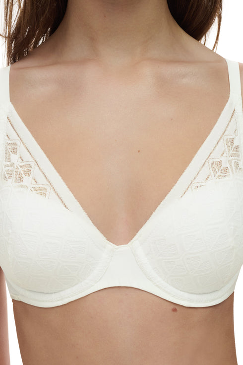 Chantelle Ace Covering Memory Bra