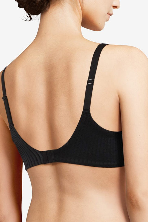 Chantelle Marilyn Underwired Covering Foam Bra