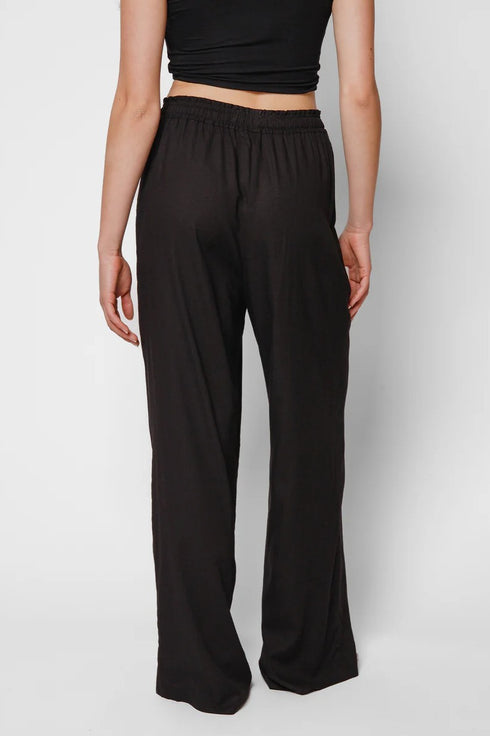 Koy Resort Capri Travel Pant