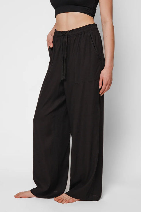 Koy Resort Capri Travel Pant