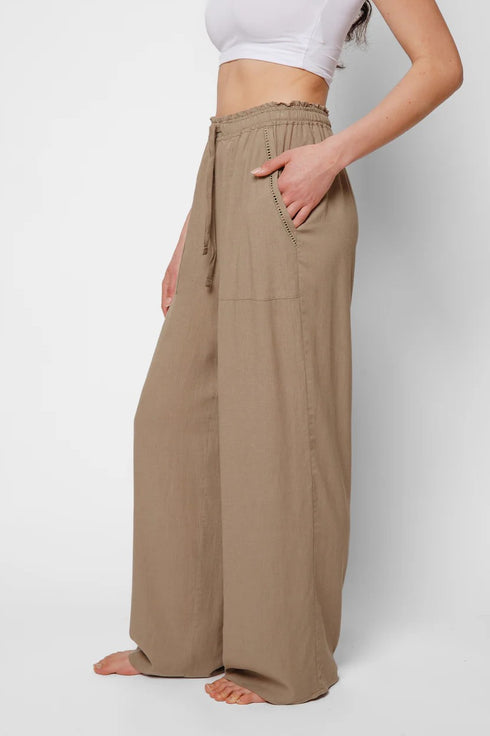 Koy Resort Capri Travel Pant