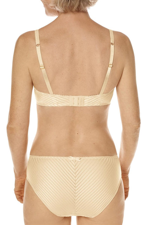 Amoena Karolina Padded Wire-Free Bra