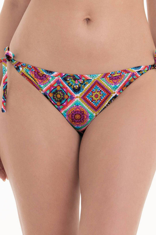 Rosa Faia Crochet Flower Gigi Bottom