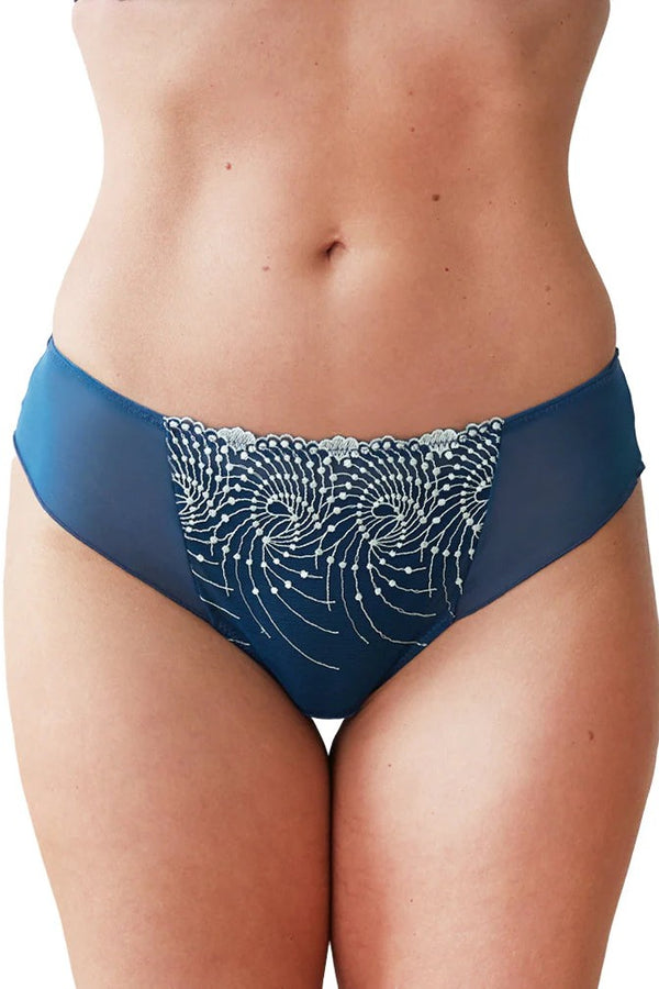 Fit Fully Yours Nicole Tanga