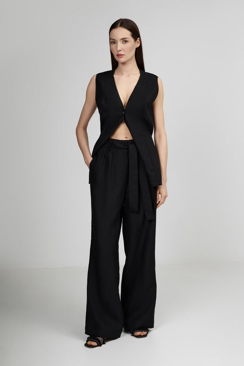 Shan Lina Linen Pants Tied At The Waist