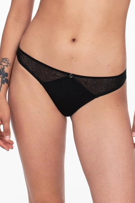 Chantelle Cloudia Tanga